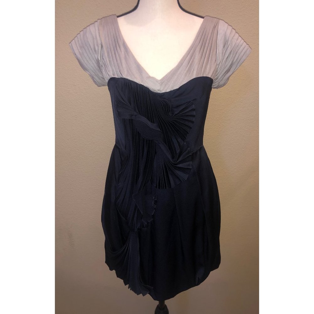BCBG MAX AZRIA Runway Dress Size 6